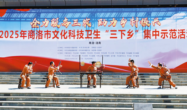 把溫暖送進(jìn)群眾心坎里