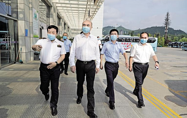 劉國(guó)中:從嚴(yán)從緊加強(qiáng)疫情防控 毫不松懈抓好防汛救災(zāi)