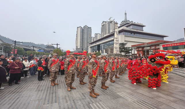 熱血青春獻國防 戎裝啟程赴兵營
