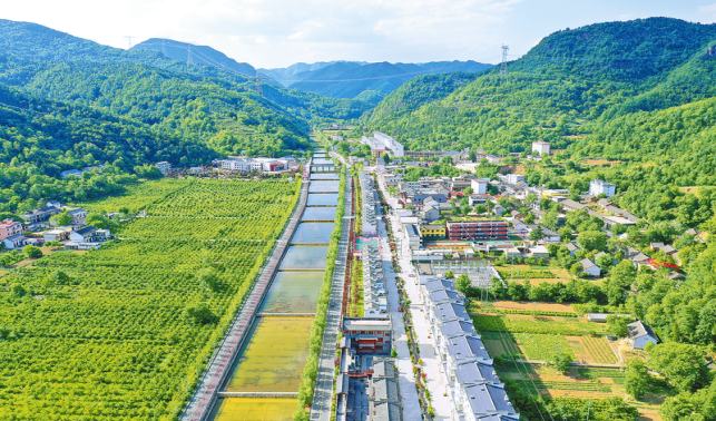 北寬坪鎮(zhèn):紅韻融綠景 鄉(xiāng)村煥新顏