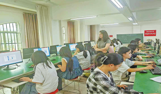 為山區(qū)孩子插上技能“翅膀”