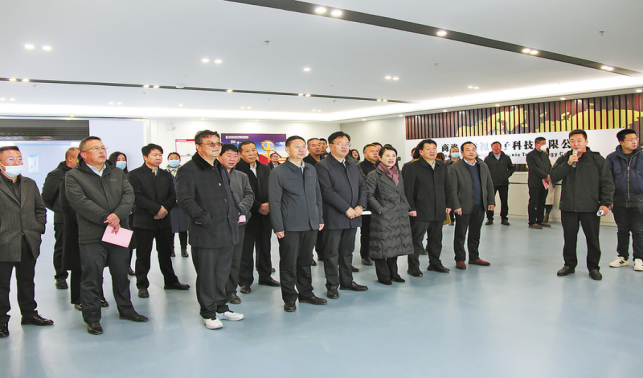 忠誠履職勇?lián)?彰顯政協(xié)新作為