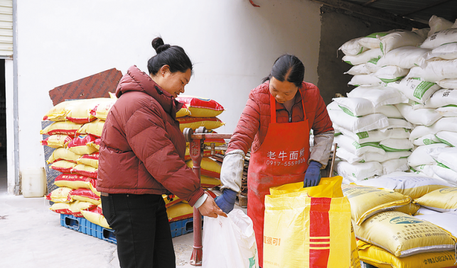 搶抓農(nóng)時備農(nóng)資